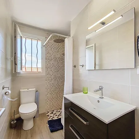 En Bord De Avec Terrasse, Parking Prive, Wifi Et Equipements Modernes - Fr-1-770-15 아파트 *